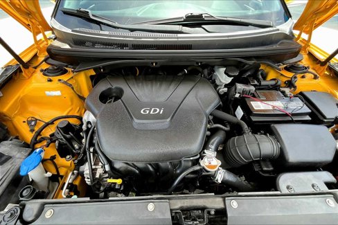 Used 2015 Hyundai Veloster w/ Option Group 02 image 31