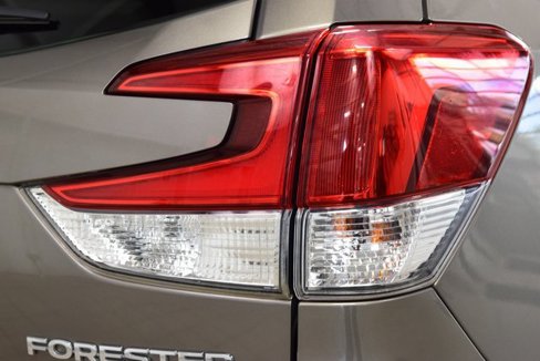 Used 2020 Subaru Forester Touring w/ Popular Package #2 image 18