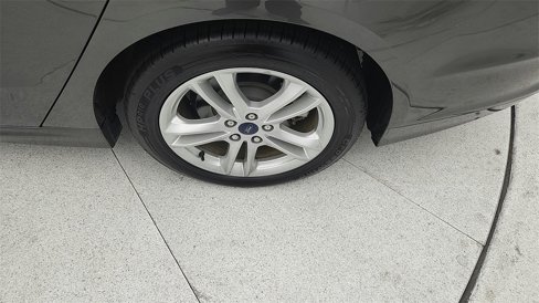 Used 2018 Ford Fusion S image 32