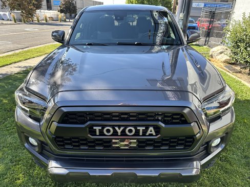 Used 2021 Toyota Tacoma TRD Off-Road w/ Technology Package image 11