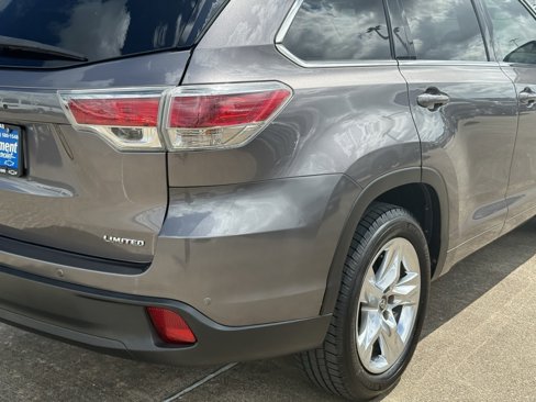 Used 2016 Toyota Highlander Limited image 15
