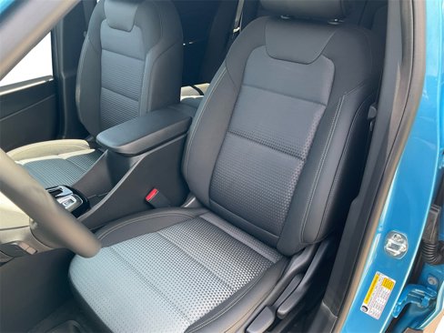 New 2025 Chevrolet Trax LT w/ Driver Confidence Package image 23