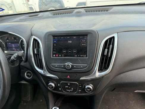 Used 2020 Chevrolet Equinox LT image 26