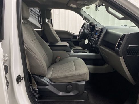 Used 2016 Ford F150 XLT image 28