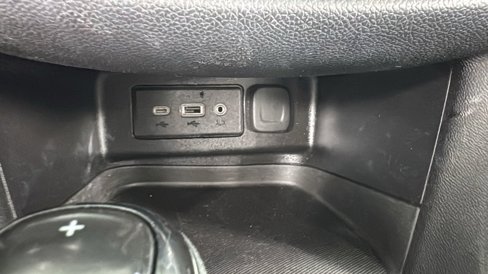 Used 2020 Chevrolet Equinox LT image 27