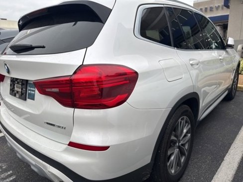 Used 2018 BMW X3 xDrive30i image 4