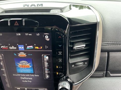 Used 2019 RAM 1500 Laramie image 41
