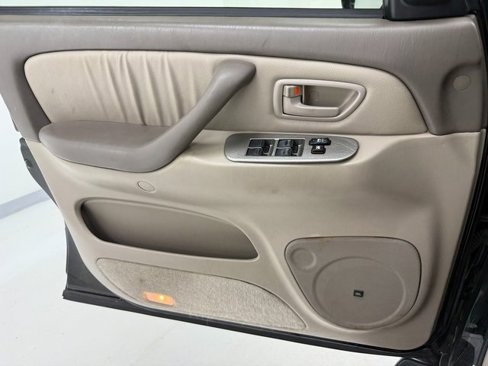Used 2006 Toyota Sequoia Limited image 18