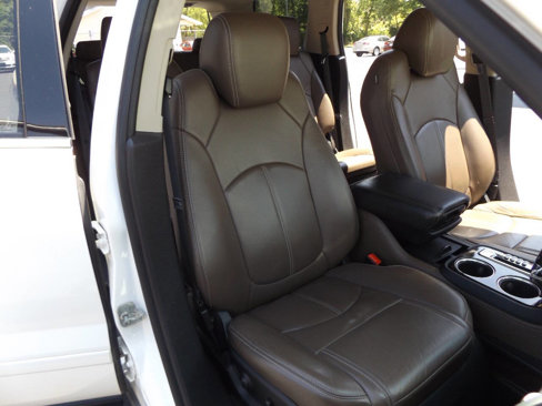 Used 2014 GMC Acadia SLT image 21