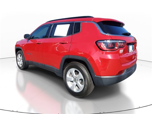 Used 2018 Jeep Compass Latitude image 4