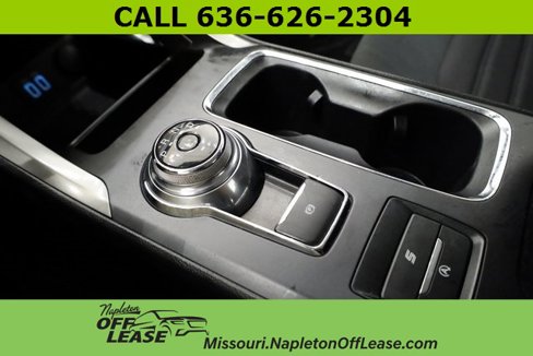 Used 2020 Ford Fusion SE image 20