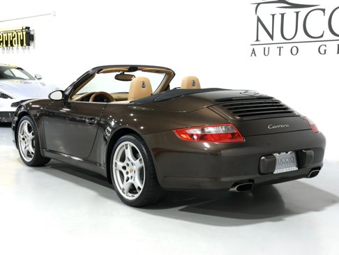 Used 2008 Porsche 911 Cabriolet image 9