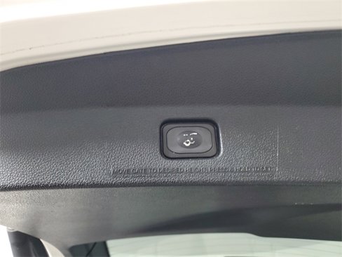 Used 2018 Ford Explorer Limited w/ Equipment Group 301A image 7