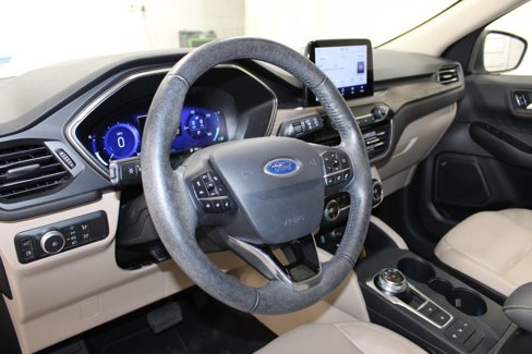 Used 2020 Ford Escape Titanium w/ Titanium Premium Package 2.0 image 18