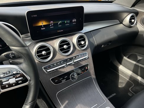 Used 2019 Mercedes-Benz C 300 4MATIC Sedan image 18