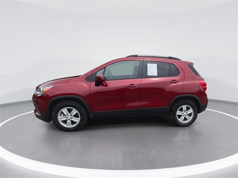 Used 2022 Chevrolet Trax LT w/ LT Convenience Package image 6
