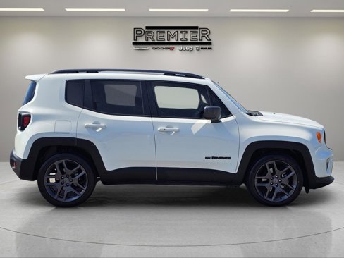 Used 2021 Jeep Renegade Latitude w/ Sun & Sound Group image 7