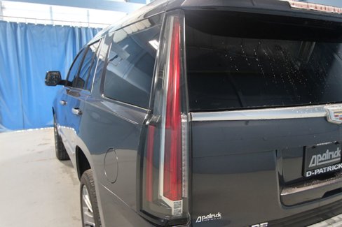 Used 2016 Cadillac Escalade Premium image 43