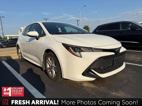 Certified 2022 Toyota Corolla SE w/ SE Preferred Package image 1