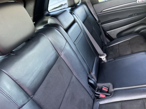 Used 2021 Jeep Grand Cherokee Laredo X image 13