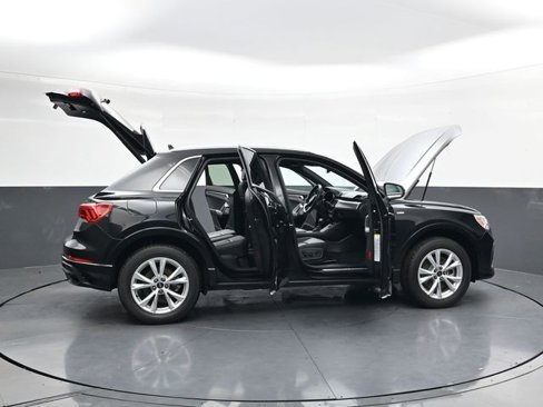 Used 2023 Audi Q3 2.0T Premium image 37
