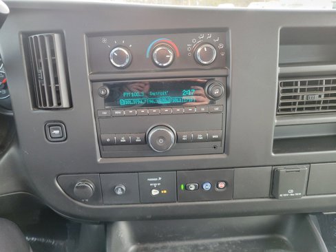 Used 2019 Chevrolet Express 2500 w/ Driver Convenience Package image 6