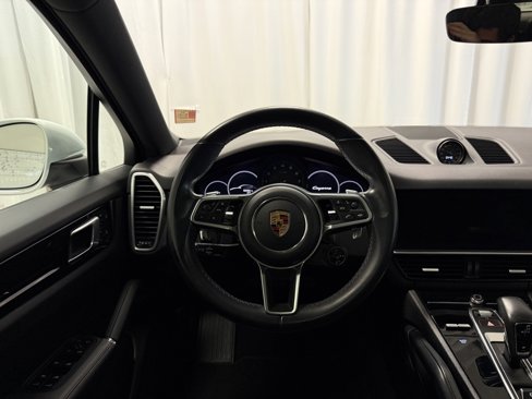 Certified 2022 Porsche Cayenne Coupe image 12