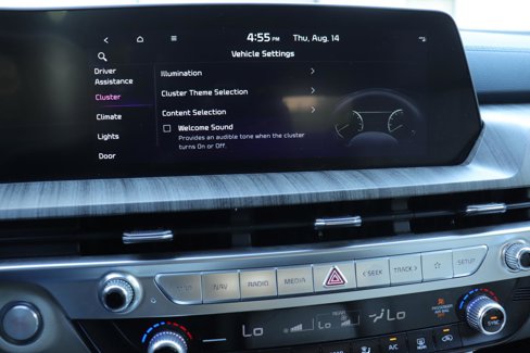 Used 2023 Kia Telluride EX w/ EX Captain's Chair Package image 38