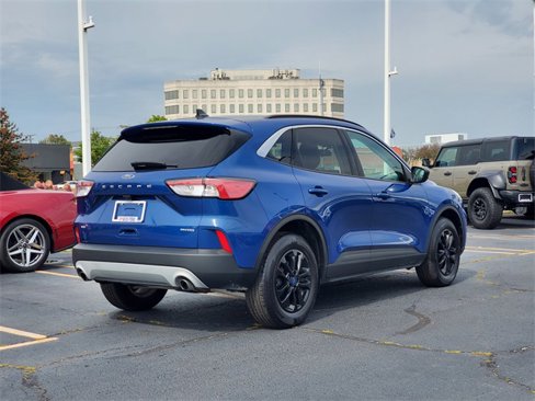 Used 2022 Ford Escape SE w/ Convenience Package image 3