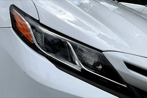 Certified 2018 Toyota Camry SE image 25