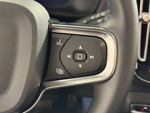 Certified 2023 Volvo XC40 Recharge Ultimate w/ Protection Package Premier image 29