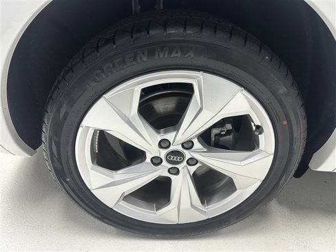 Used 2021 Audi Q5 2.0T Premium Plus w/ Premium Plus Package image 14