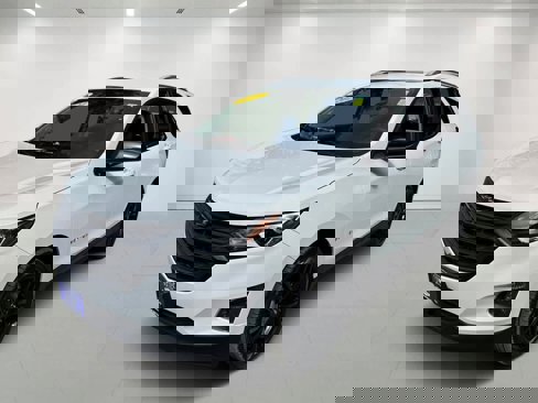 Used 2021 Chevrolet Equinox LT image 2