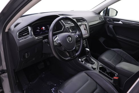 Used 2019 Volkswagen Tiguan SEL Premium image 3