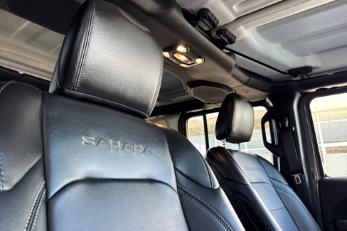 Used 2023 Jeep Wrangler Unlimited Sahara image 17