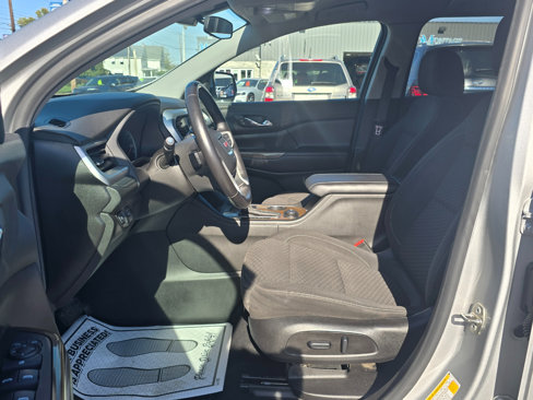 Used 2019 GMC Acadia SLE image 11