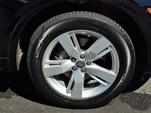 Used 2018 Audi Q5 2.0T Premium Plus w/ Premium Plus Package image 13