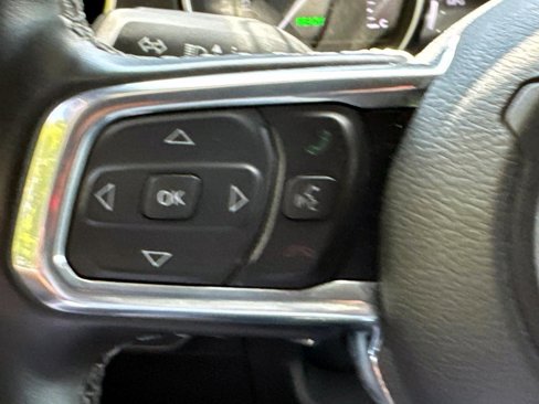 Used 2022 Jeep Wrangler Unlimited Sahara w/ Cold Weather Group image 13