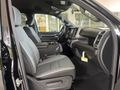 New 2024 RAM 1500 Big Horn image 16