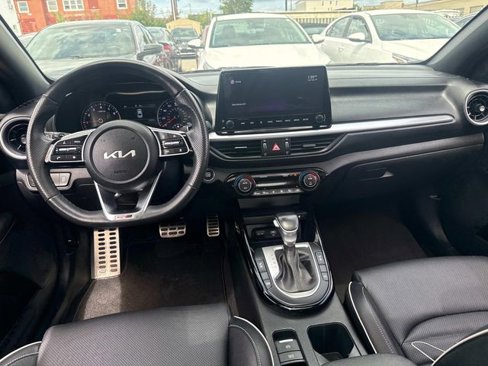 Used 2022 Kia Forte GT-Line w/ GT-Line Premium Package image 16