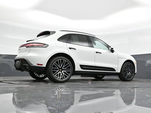Used 2025 Porsche Macan Turbo image 38