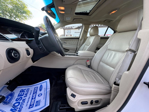 Used 2013 Ford Taurus Limited image 11