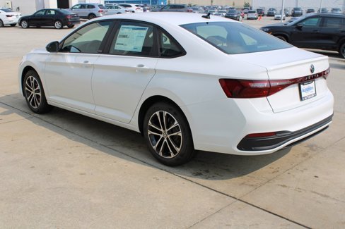 New 2025 Volkswagen Jetta Sport image 4