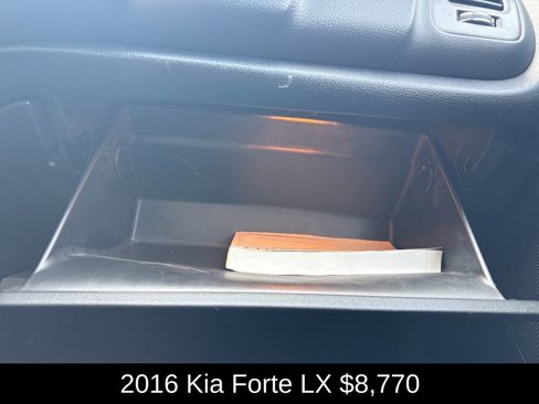Used 2016 Kia Forte LX image 30