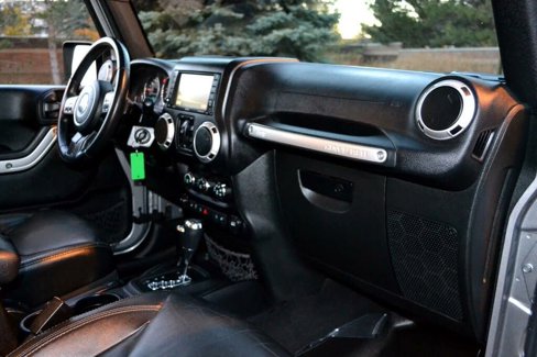 Used 2015 Jeep Wrangler Unlimited Rubicon w/ Dual Top Group image 24