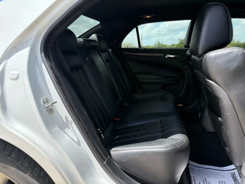 Used 2014 Chrysler 300 S image 12