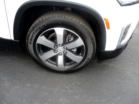 Used 2023 Chevrolet Traverse LT image 17