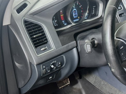 Used 2015 Volvo XC60 T5 Premier image 16