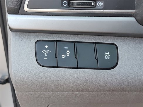 Used 2018 Hyundai Elantra SEL image 38