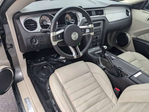 Used 2010 Ford Mustang GT image 9